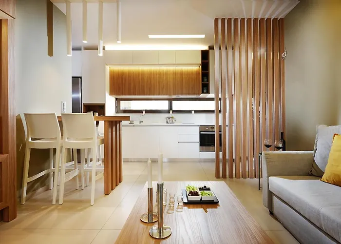 Armi Luxury Apartment In The Heart Of The City